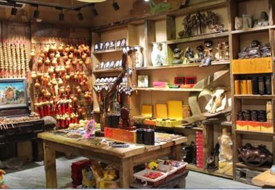 男生賣手工藝品平均每月掙2萬，他是這樣做的！